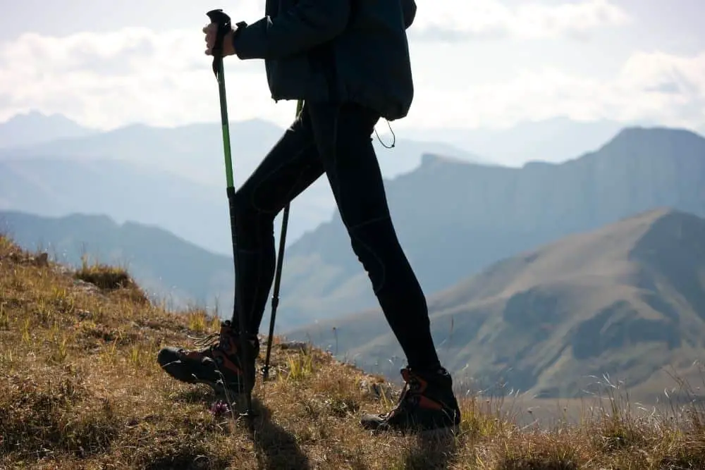 a suitable gait for hiking on a terrain with many stones