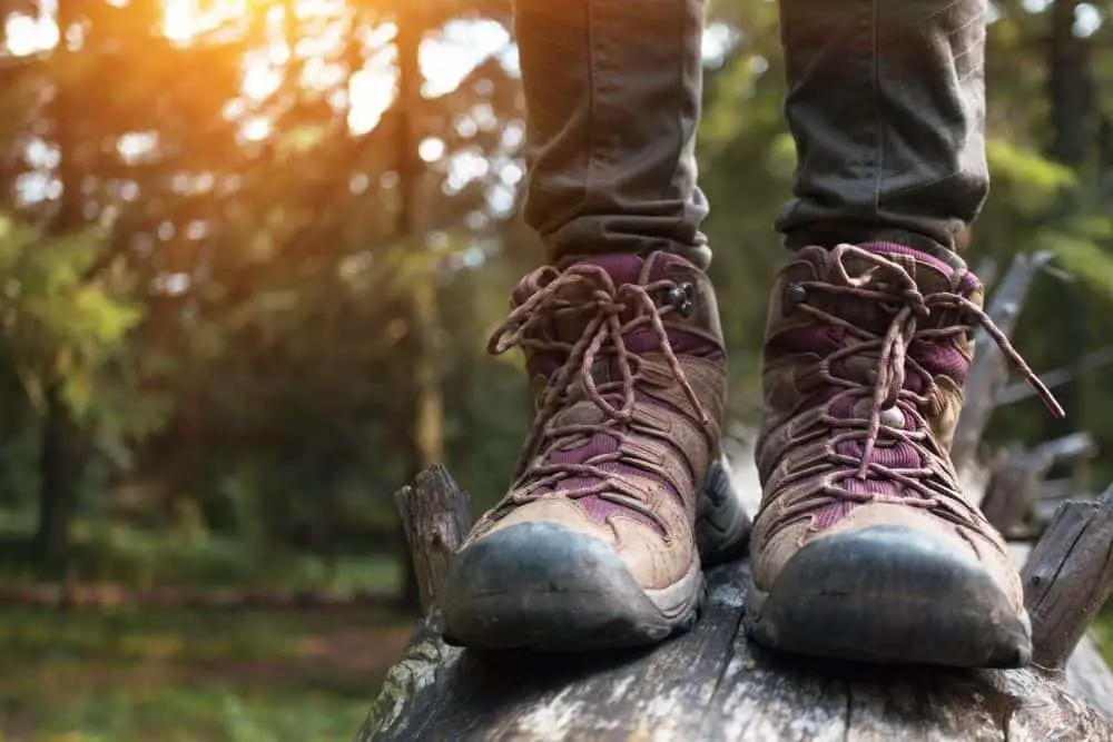rigid shaft of hiking boots can cause ankle injury