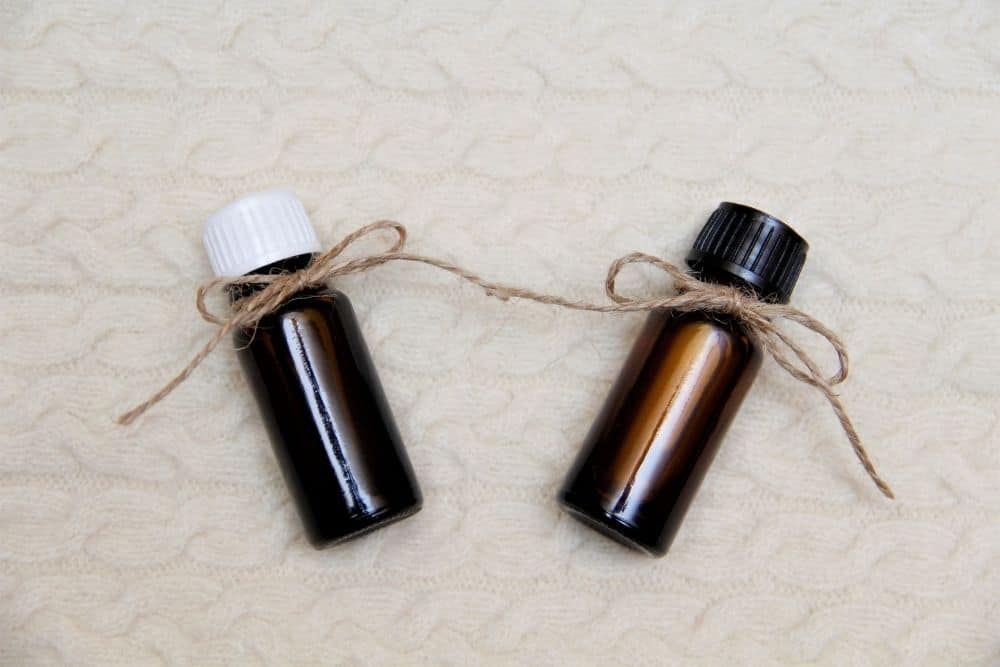 essential oils to spray on hiking boots