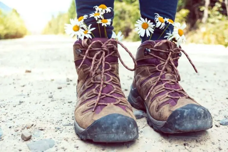 What Color Hiking Boots Should I Get? Pros and Cons From Your Trails