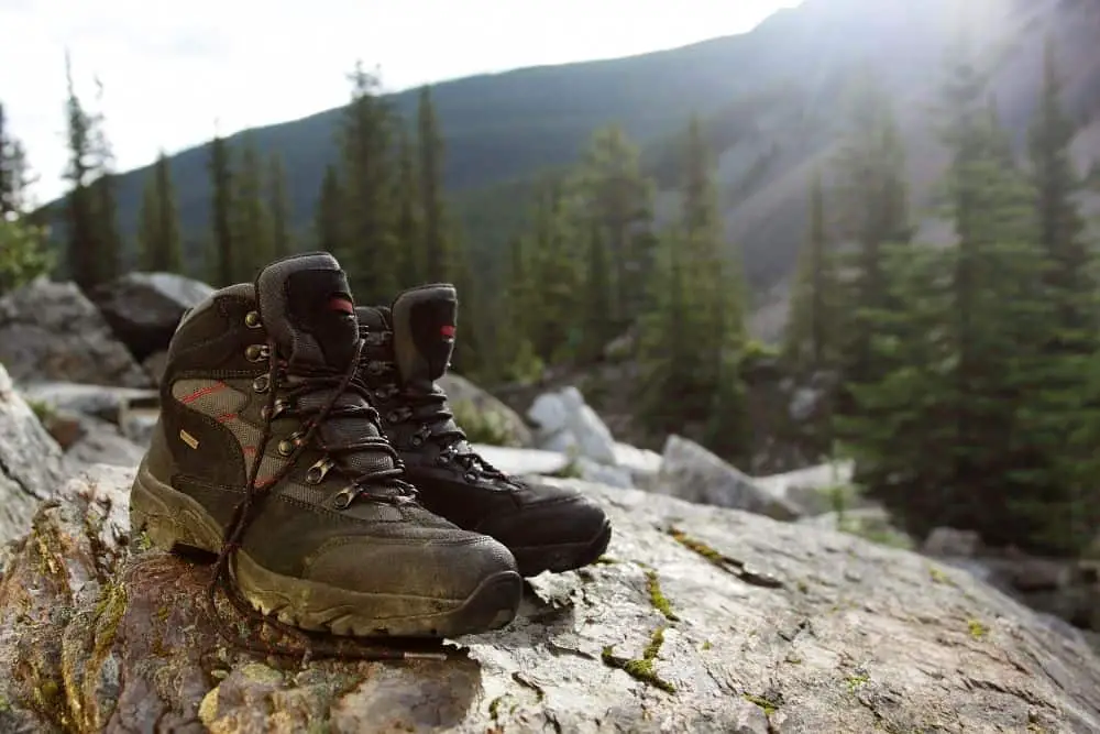 heavy steel toe hiking boots