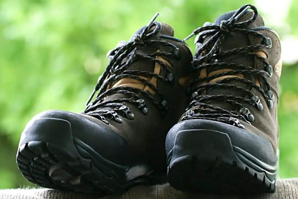 toe caps of hiking boots increase the weight