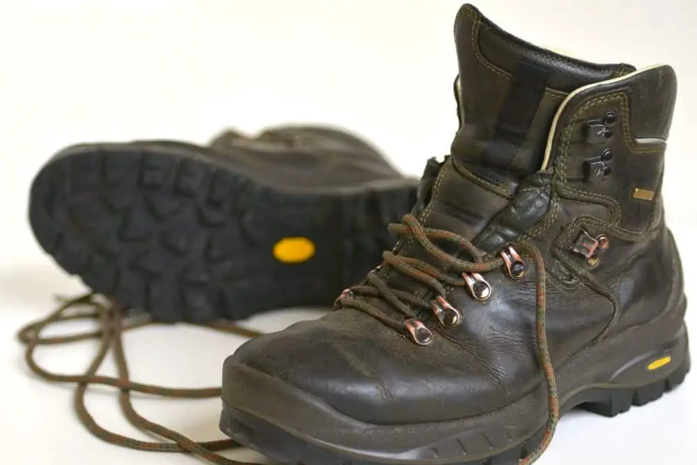 heavy leather hiking boots