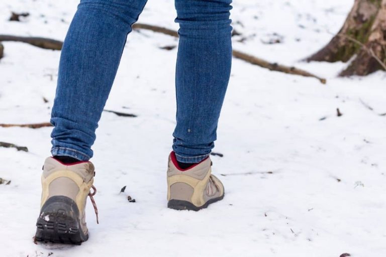 How To Wear Hiking Boots With Jeans? 5 Easy Ways To Style From Your