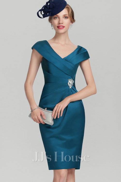 Sheath_Column V-Neck Knee-Length Satin Mother of the Bride Dress With Pleated Crystal Brooch